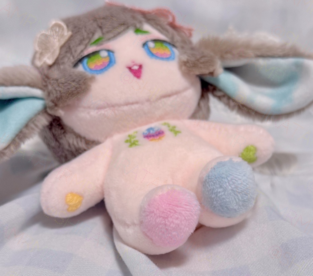 イースターバニーのぬいぐるみ