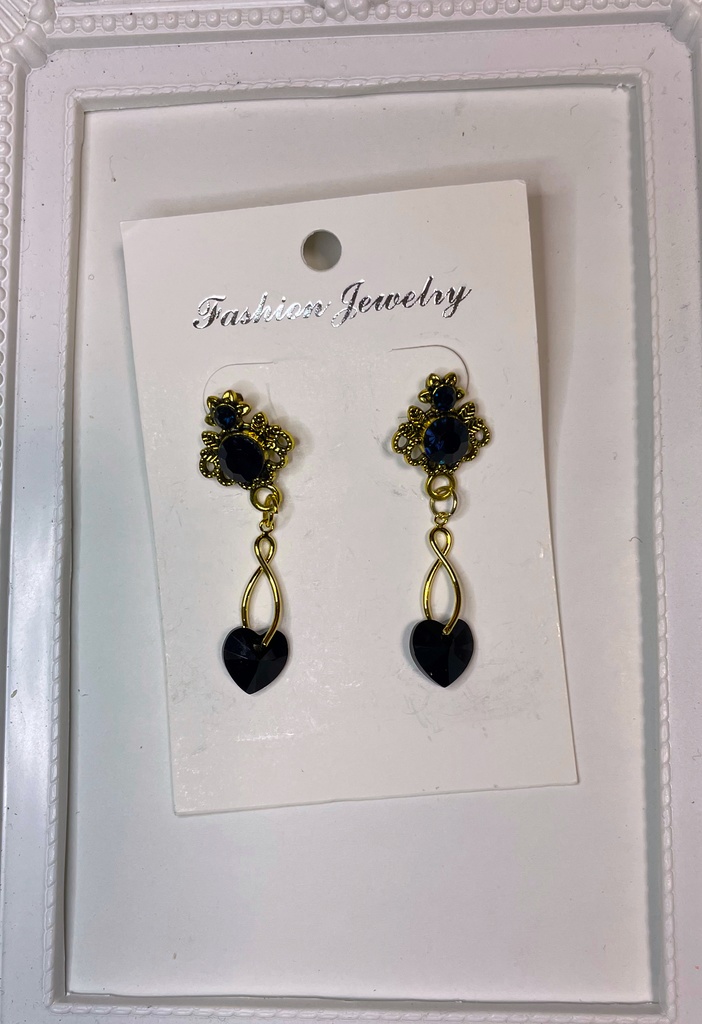 ブラックハートピアス