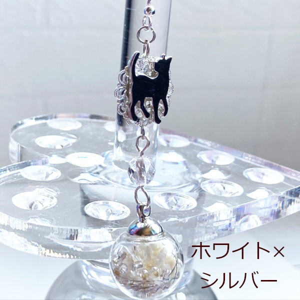 猫 ガラスドーム フラワーボール ピアス イヤリング 花舞う シルバー ねこ 片耳 樹脂 ノンホールピアス ピアス Cat's Love Potion