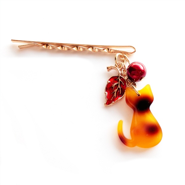 猫 ヘアアクセサリー べっ甲風 秋色猫 落ち葉 ヘアピン Cat's Love Potion