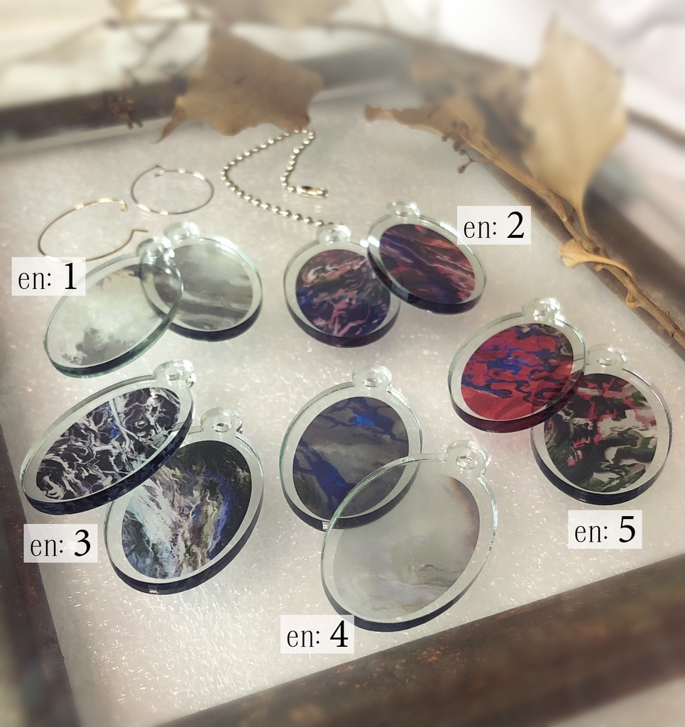 円●アクセサリー(アクリル製)