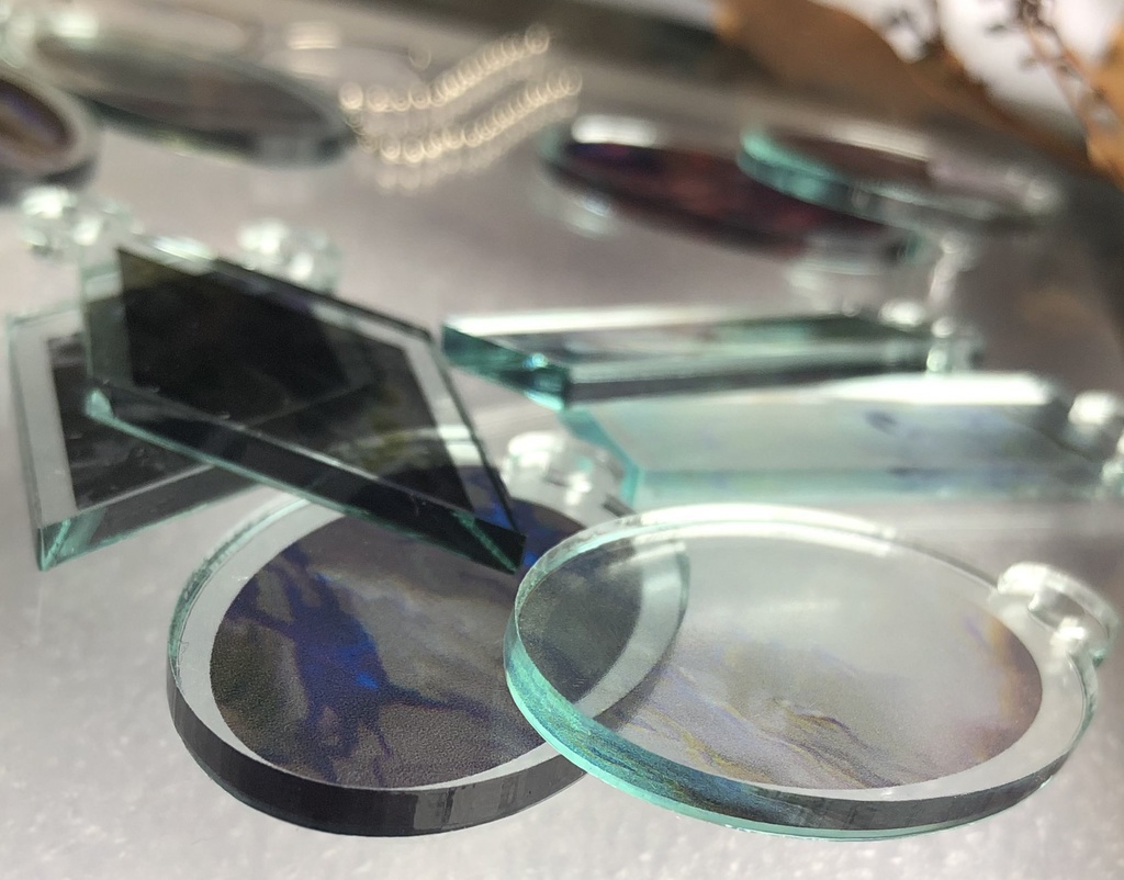 <完売>角■アクセサリー(アクリル製)