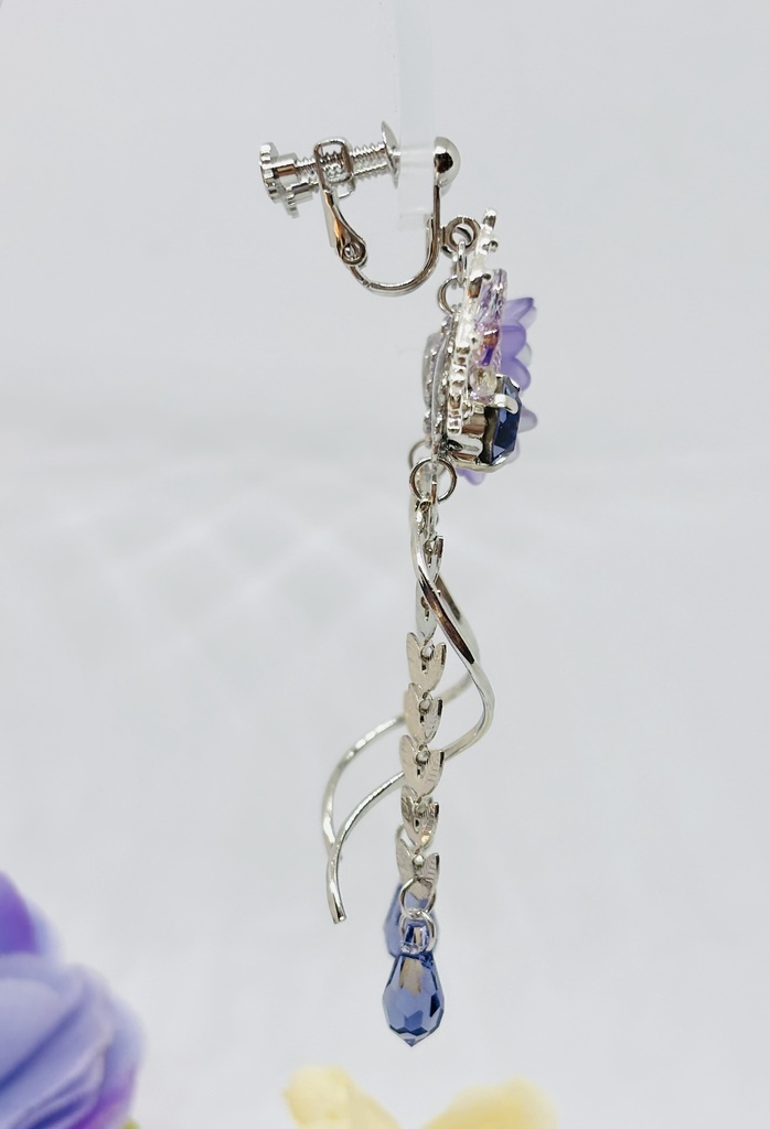 非公式 怪獣8号 保科宗四郎 モチーフ イヤリング/ピアス