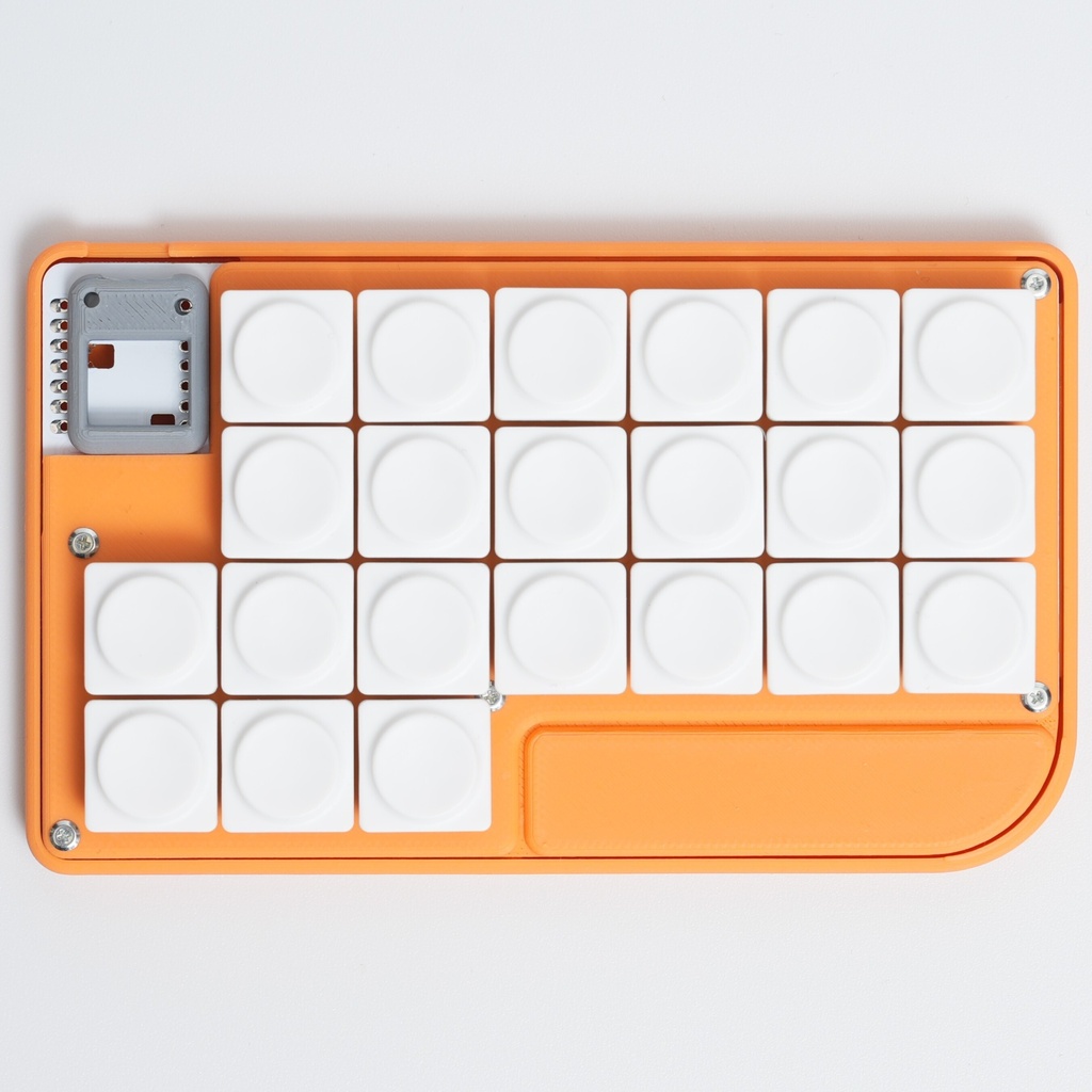 Nickey44 狭ピッチ薄型無線分割キーボード