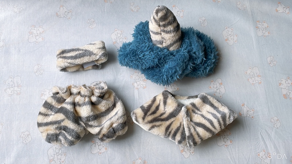 赤おにさんと青おにさんのパジャマ