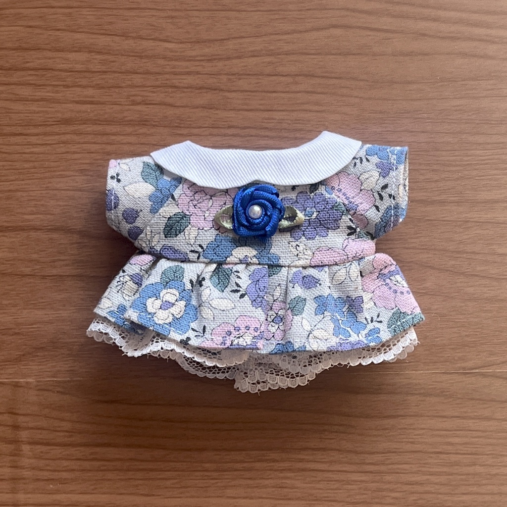 【匿名配送】〈プライズ16㎝ぬい・無属性10㎝共通〉花柄のワンピース