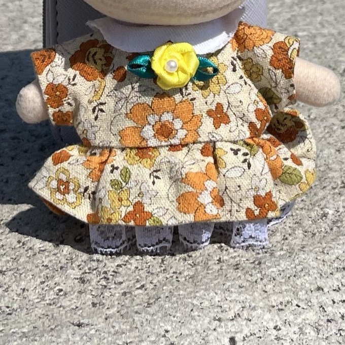 〈プライズ16㎝ぬい・無属性10㎝共通〉花柄のワンピース