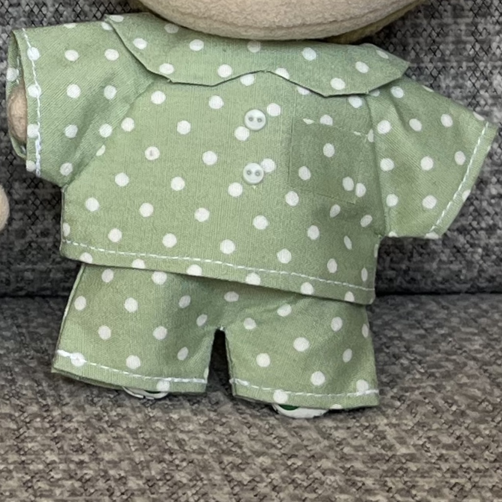 〈プライズ16㎝ぬい〉水玉のパジャマ 上下セット