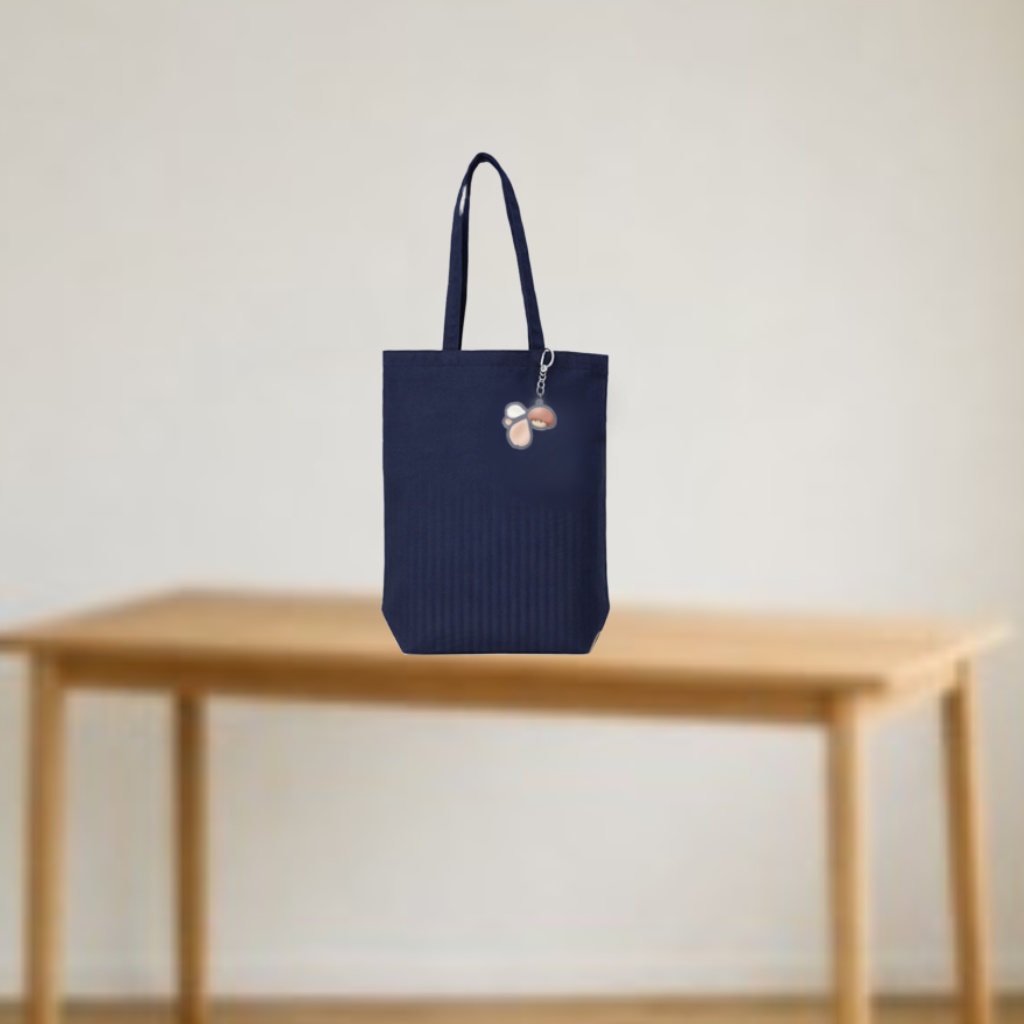 No.1 HInaと花びら アクリルキーホルダー