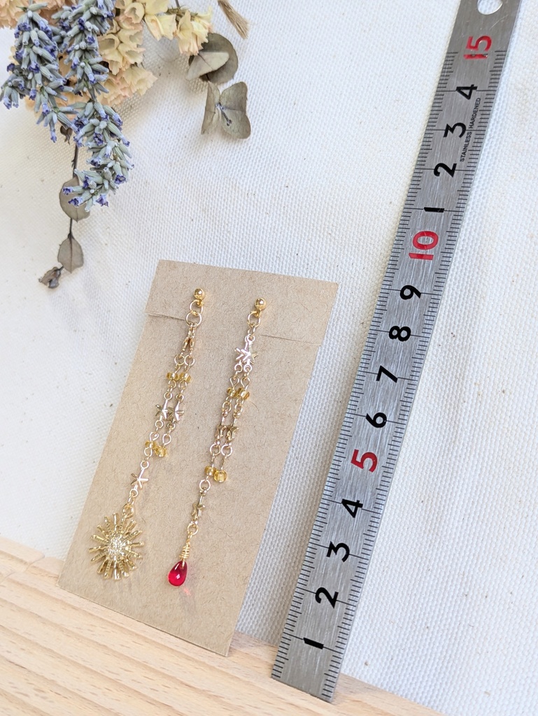 品番【6-A】レッドドロップピアス