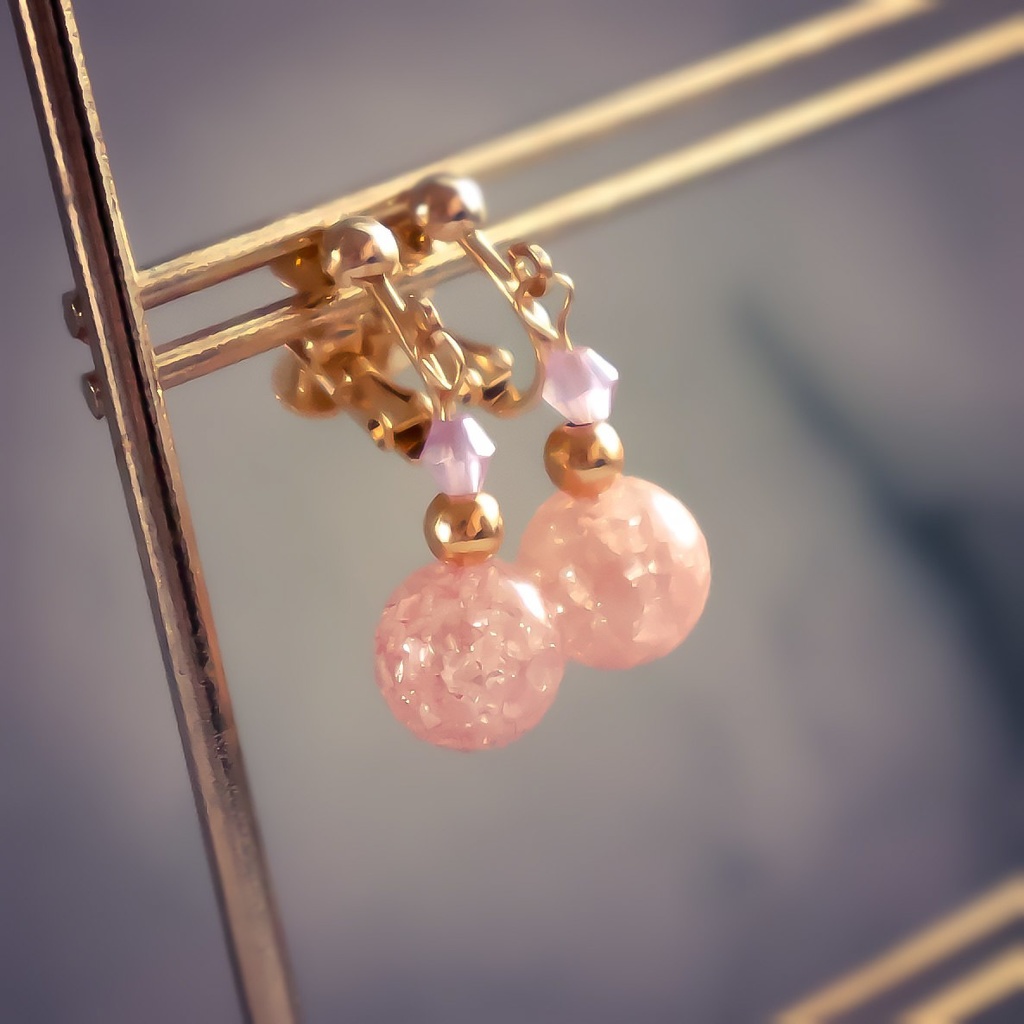 《淡桜の息吹 – 小春のひかり – イヤリング》