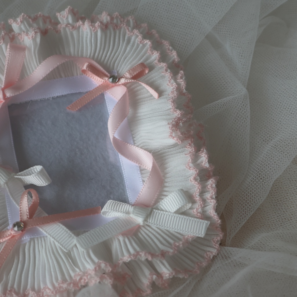 硬質ケースデコB8サイズ ステッチフリルのパステルデコ