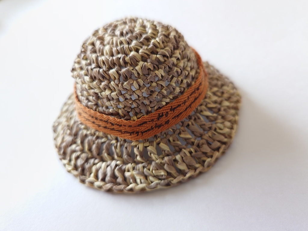 麦わら帽子風手編みぬい帽子 01 お試し価格