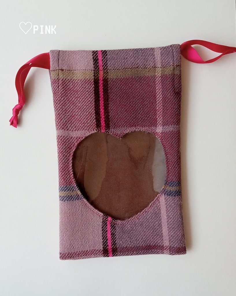 ウールのぬい巾着