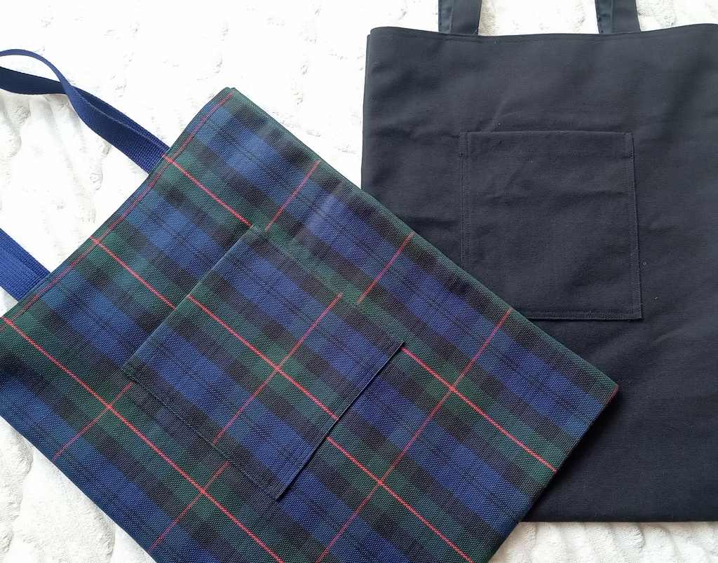 シンプルトートバッグ
