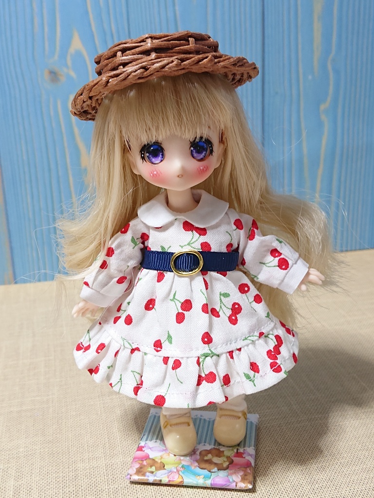 オビツ11サイズアウトフィット チェリー柄ワンピース