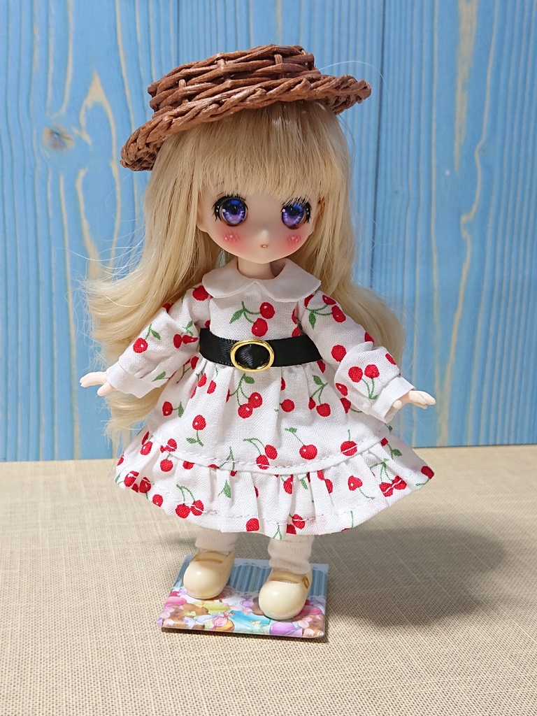 オビツ11サイズアウトフィット チェリー柄ワンピース