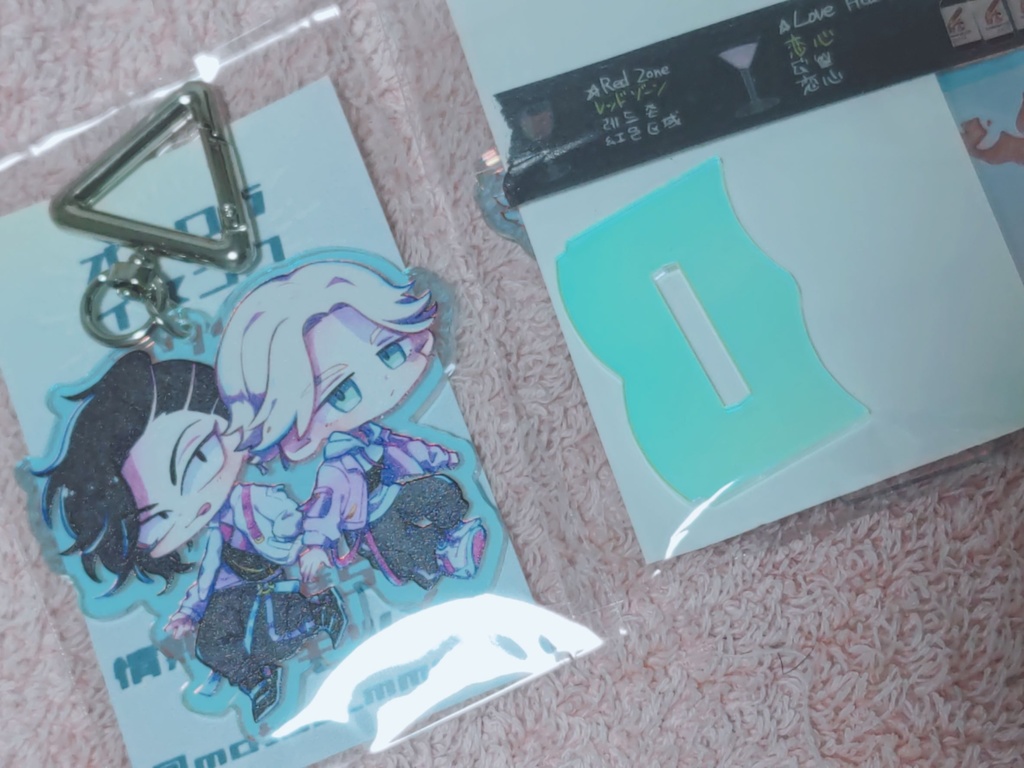 オーロラアクリルイヌココ