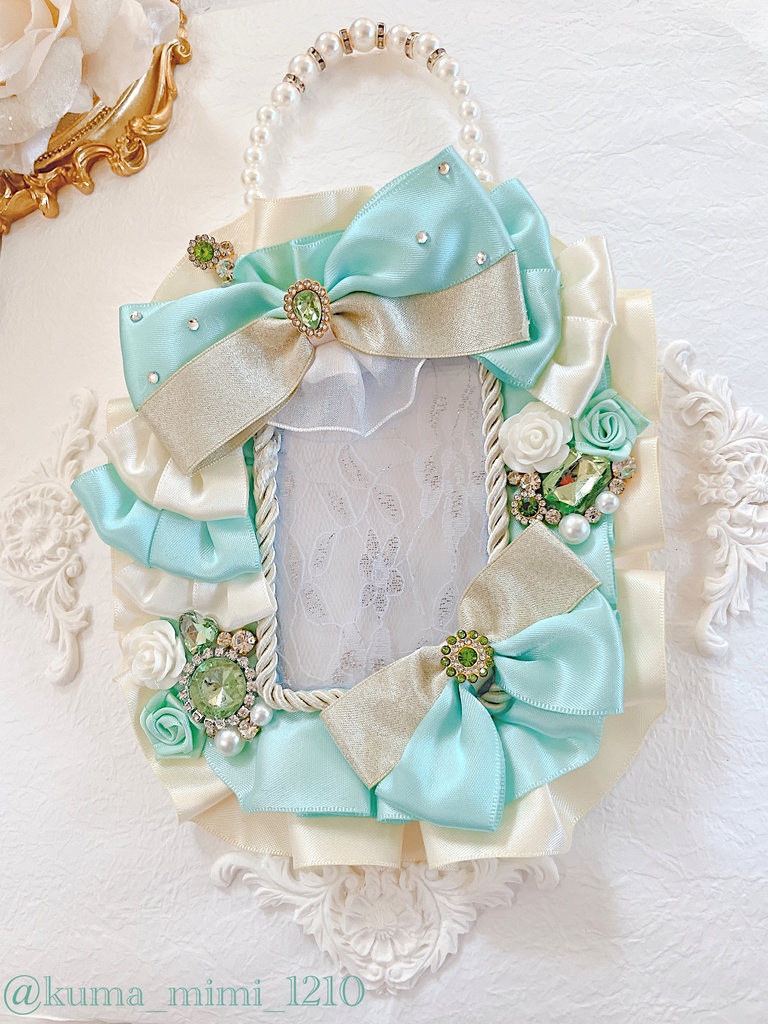 硬質ケース❤︎硬貨ケース❤︎トレカケース❤︎硬化ケース❤︎B8❤︎デコ❤︎ミントグリーン ホワイト ゴールド パール❤︎くまのみみ。🧸❤︎【No.209】❤︎