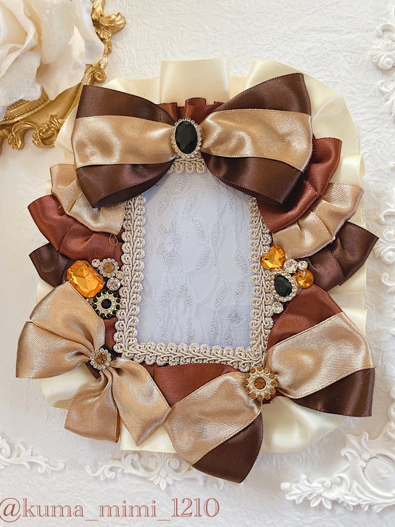 硬質ケース❤︎硬貨ケース❤︎トレカケース❤︎硬化ケース❤︎B8❤︎デコ❤︎ブラウン ゴールド オフホワイト 金 茶 白❤︎くまのみみ。🧸❤︎【No.210】❤︎