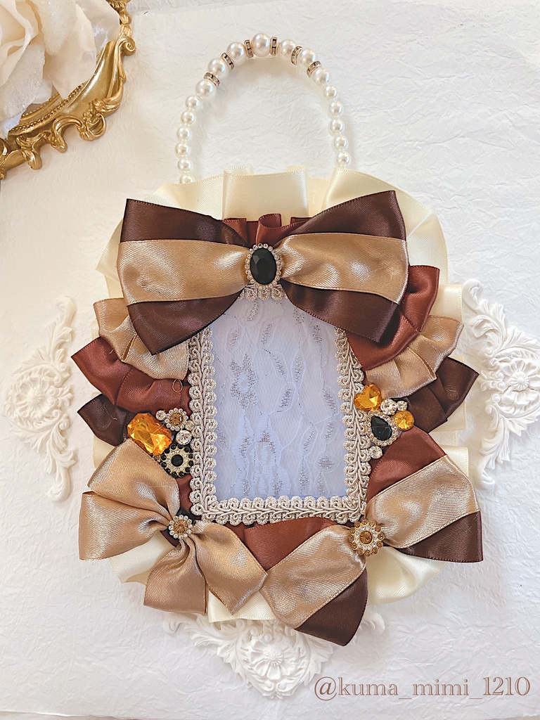 硬質ケース❤︎硬貨ケース❤︎トレカケース❤︎硬化ケース❤︎B8❤︎デコ❤︎ブラウン ゴールド オフホワイト 金 茶 白❤︎くまのみみ。🧸❤︎【No.210】❤︎