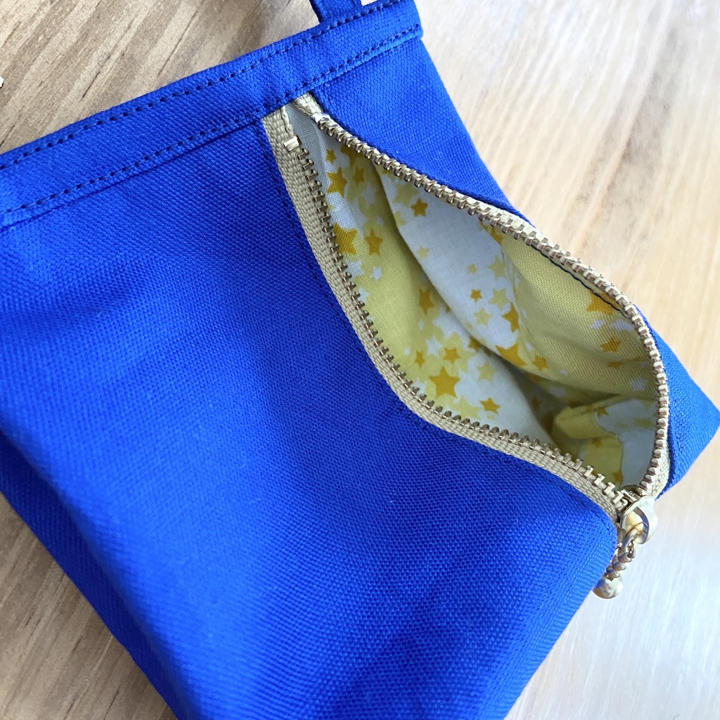 ハンドメイド カバンにも付けられるポーチ 星型ナスカン