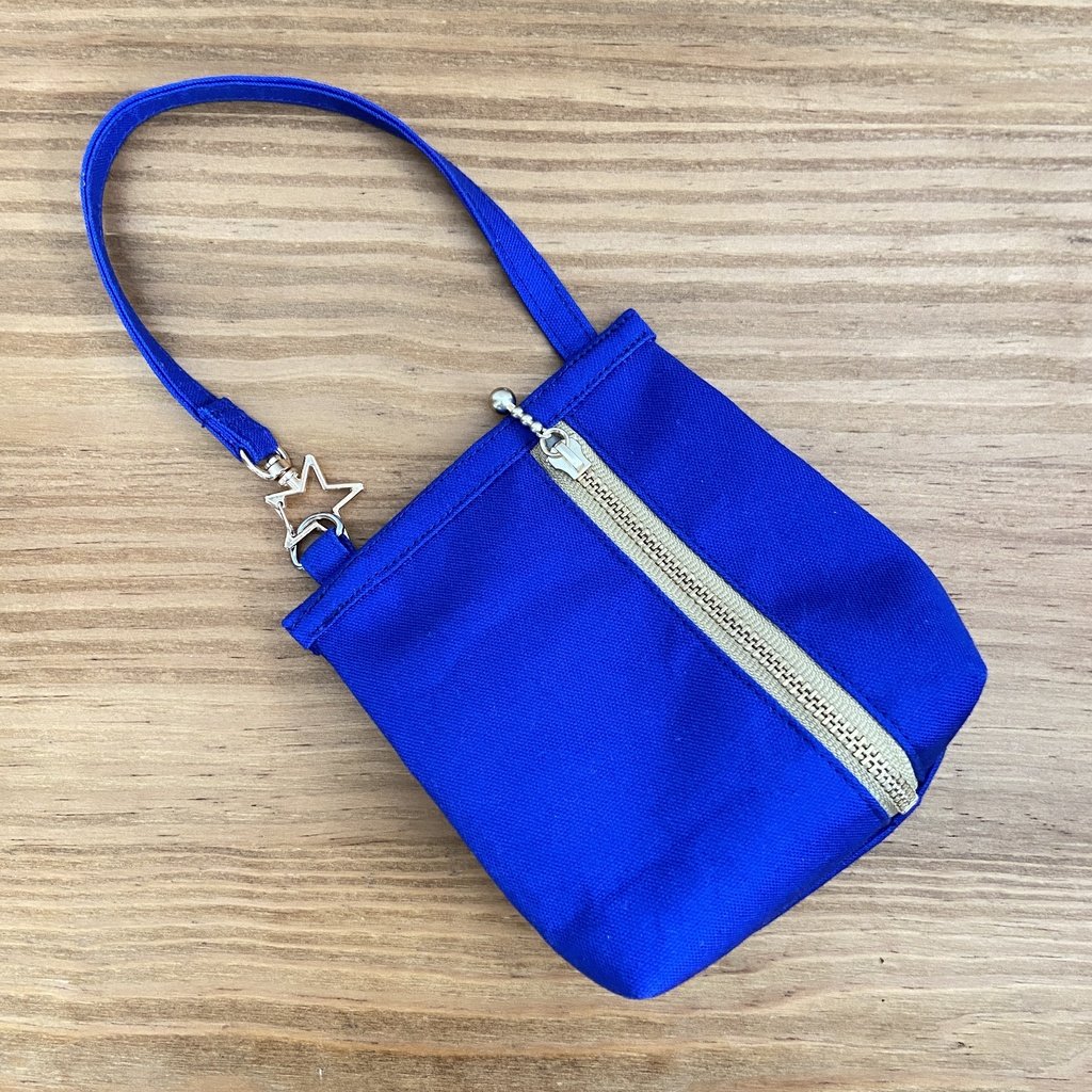 ハンドメイド カバンにも付けられるポーチ 星型ナスカン