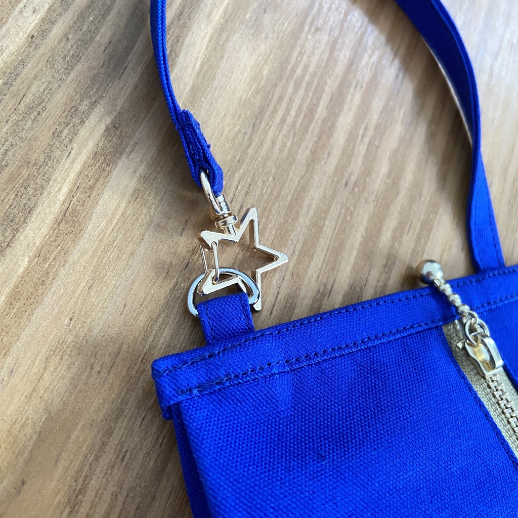 ハンドメイド カバンにも付けられるポーチ 星型ナスカン