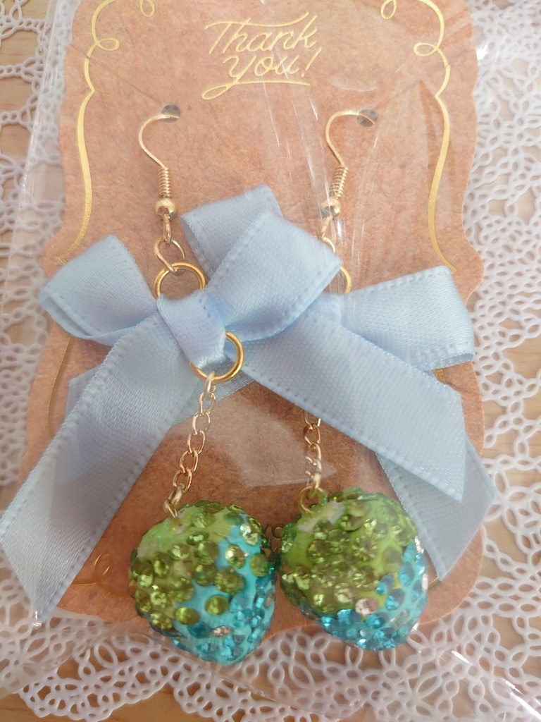 ピアス