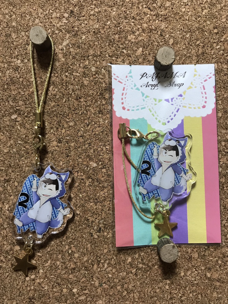 パジャマ松アクリルチャーム