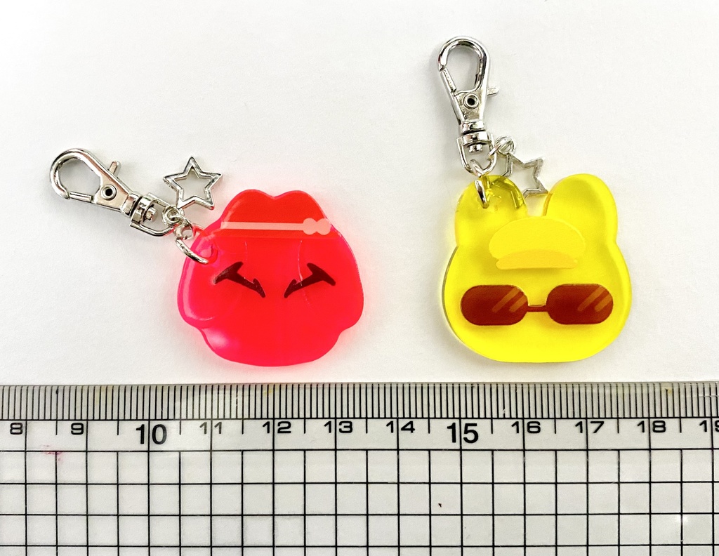 アクリルチャーム