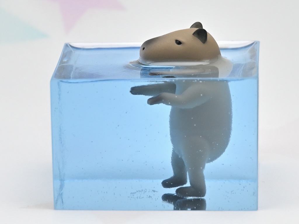 泳ぐカピバラフィギュア Pause-03 (泳ぐと言いつつ歩いてしまうカピバラ)