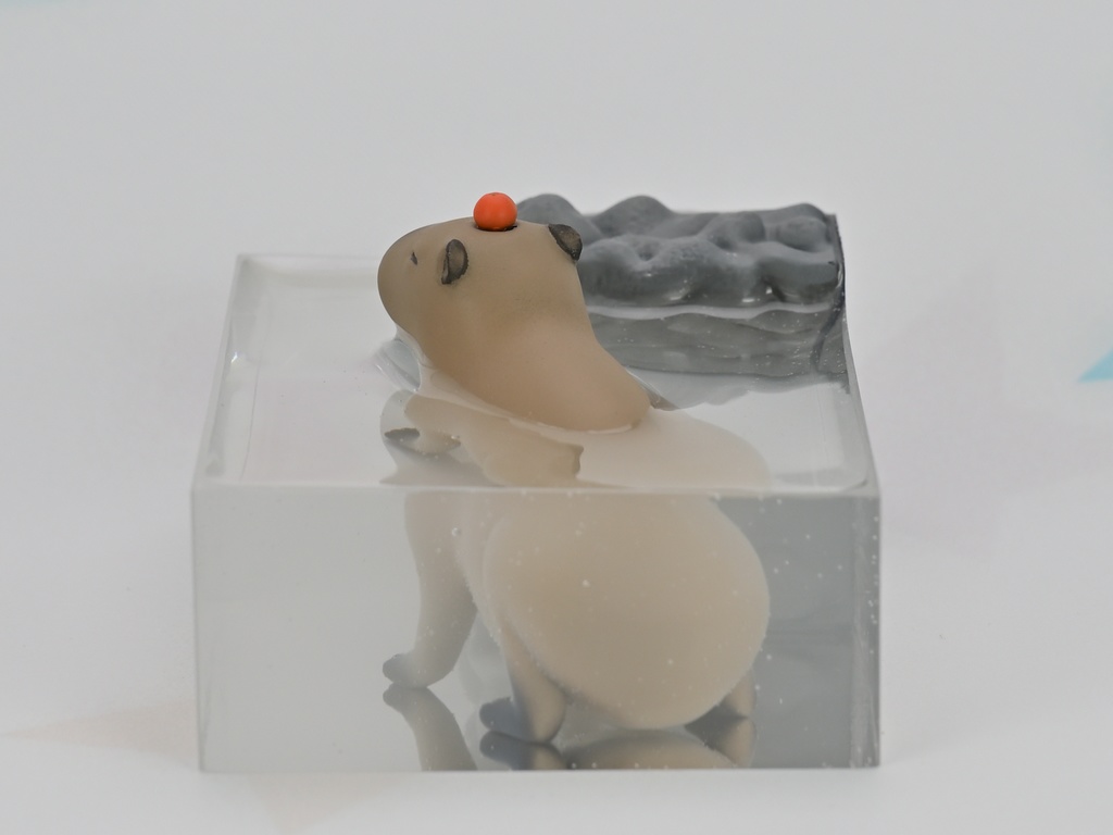 カピバラフィギュア:露天風呂篇 Pause-11 (身体の芯まで温まってご機嫌なカピバラ)