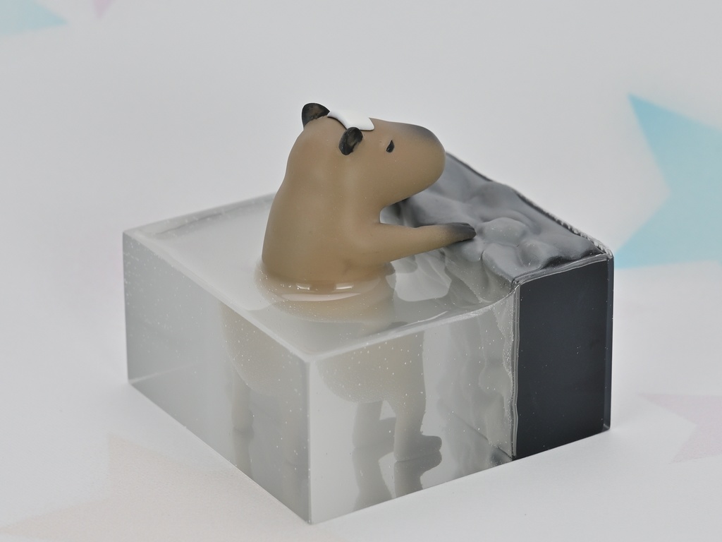 カピバラフィギュア:露天風呂篇 Pause-12 (やっぱり立ってしまうカピバラ)