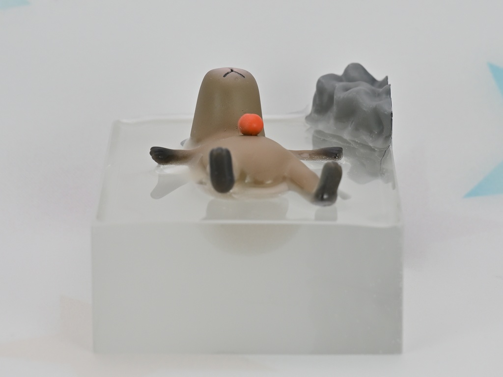 カピバラフィギュア:露天風呂篇 Pause-14 (露天風呂が心地良すぎて自分の世界に入ってしまったカピバラ)