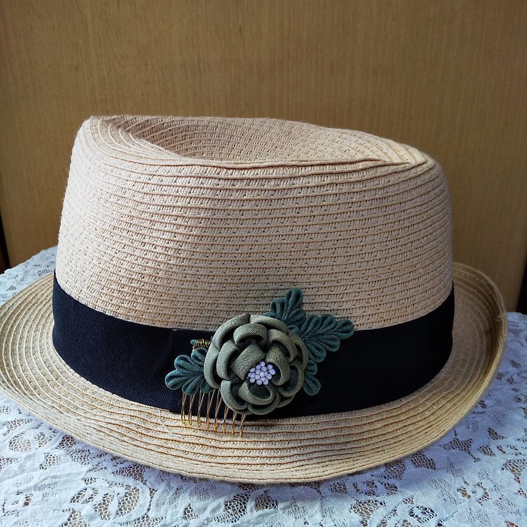 つまみ細工の髪飾り 花一輪~鶸萌黄(ひわもえぎ)