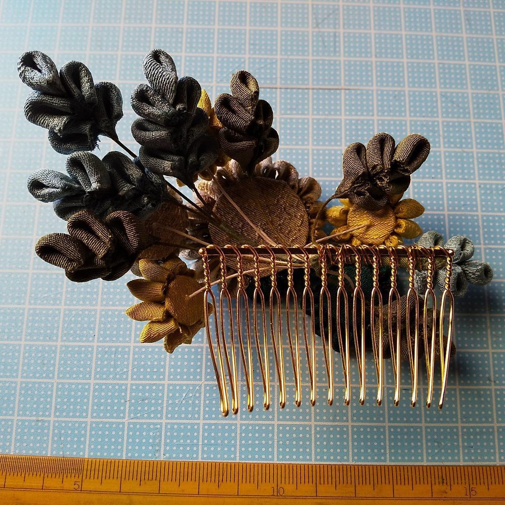 つまみ細工の髪飾り~earth