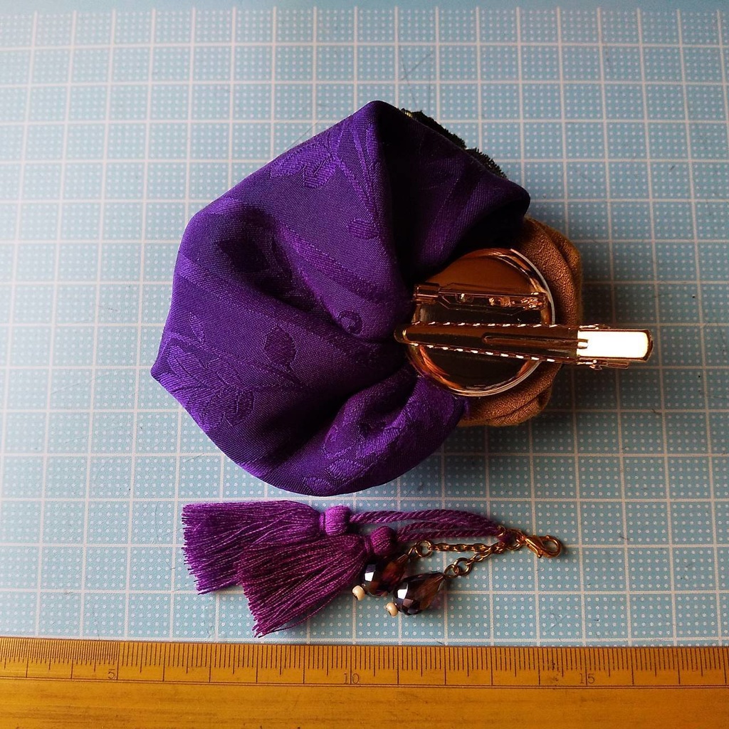 つまみ細工の巻きバラの2wayクリップ~アースカラー