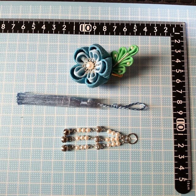 【ドール兼用】つまみ細工のミニクリップ