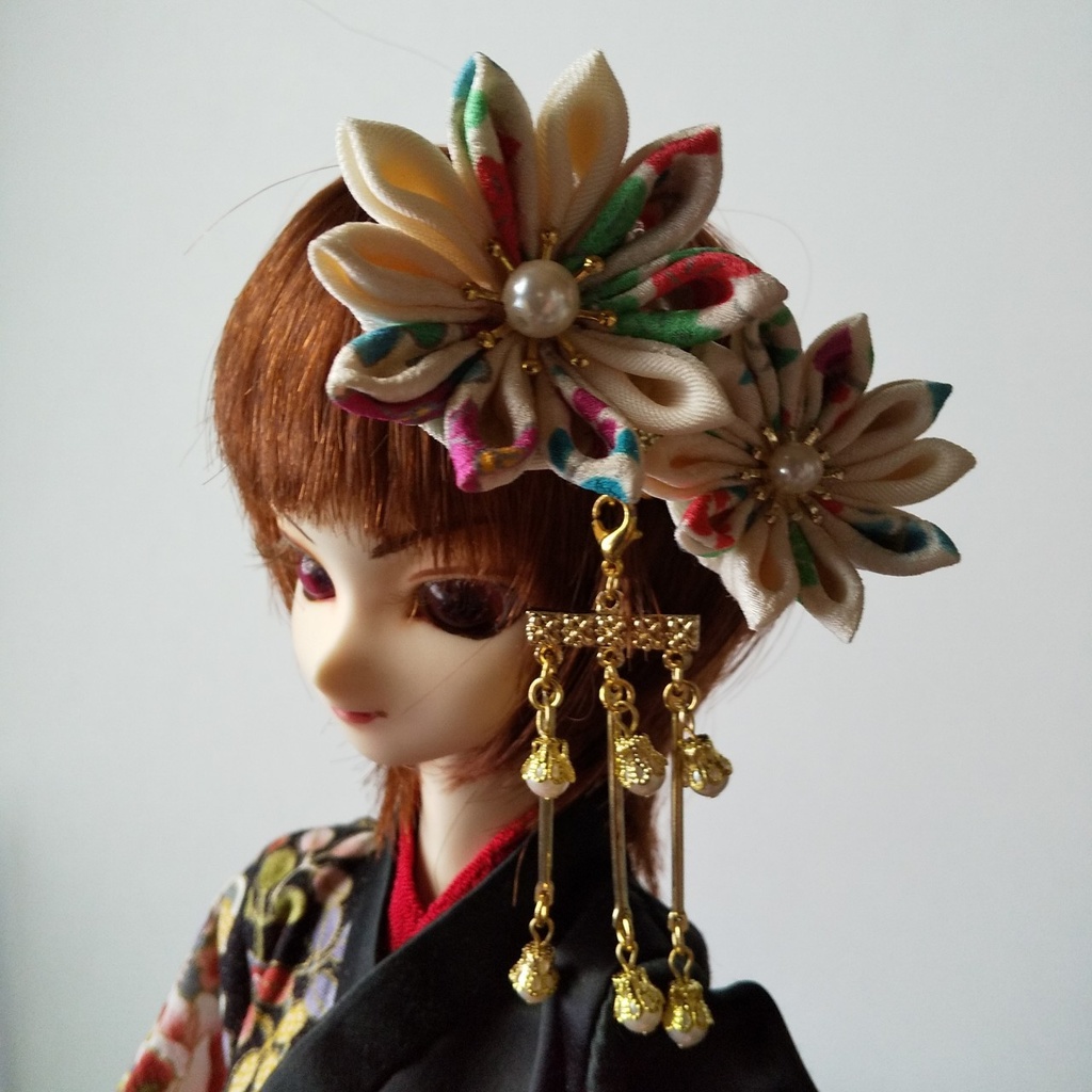 【ドール兼用】つまみ細工のミニクリップ