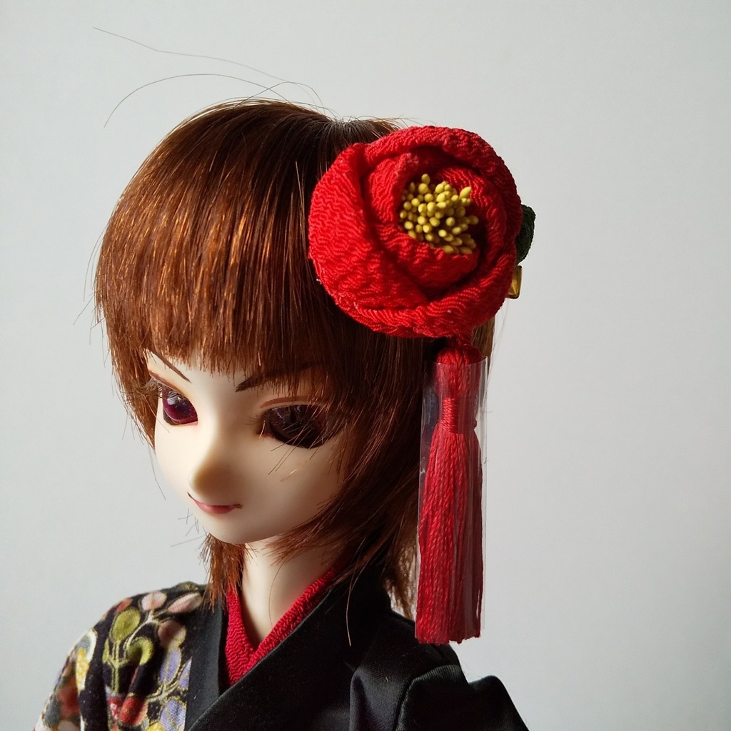 【ドール兼用】つまみ細工のミニクリップ~紅椿