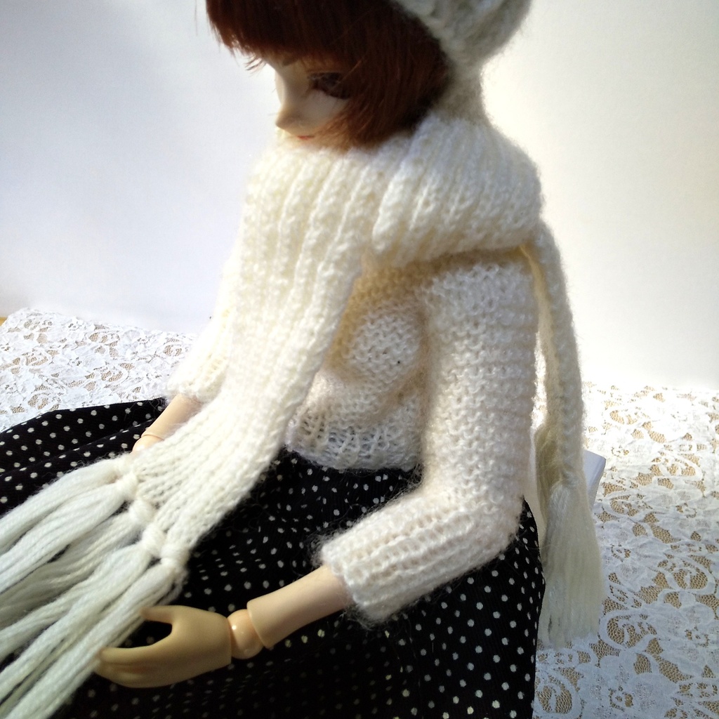 ドール用ロングマフラー(ホワイト,二目ゴム編み)