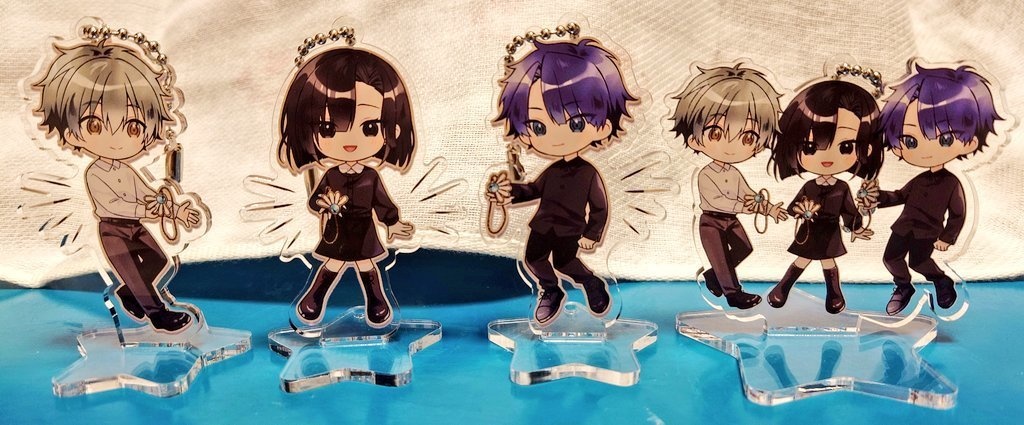 『星降る夜に鎖は落ちる』アクスタにもなるアクキー