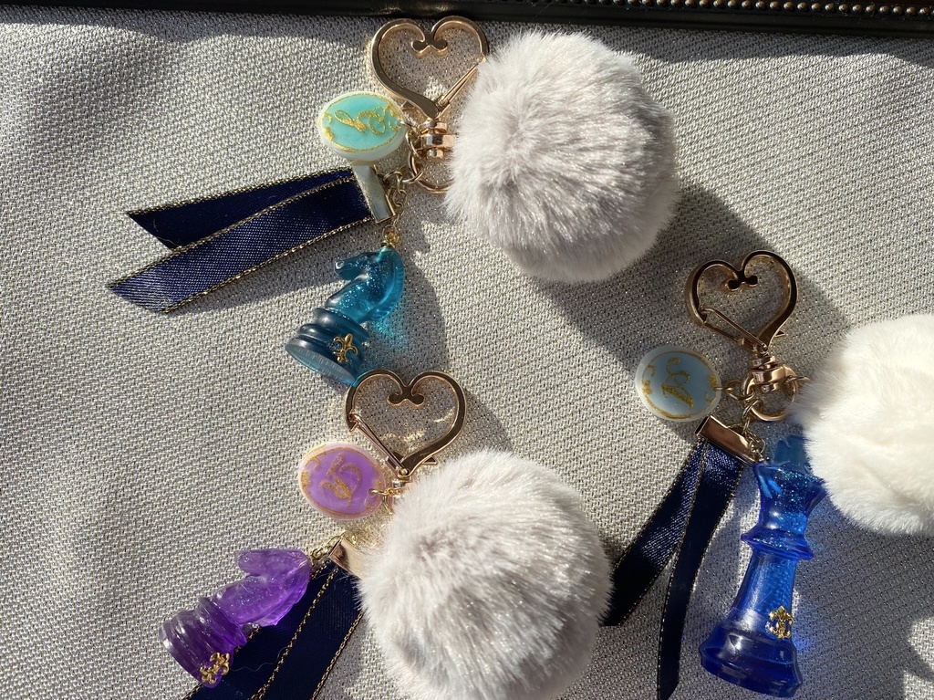 円卓イメージ キーチャーム