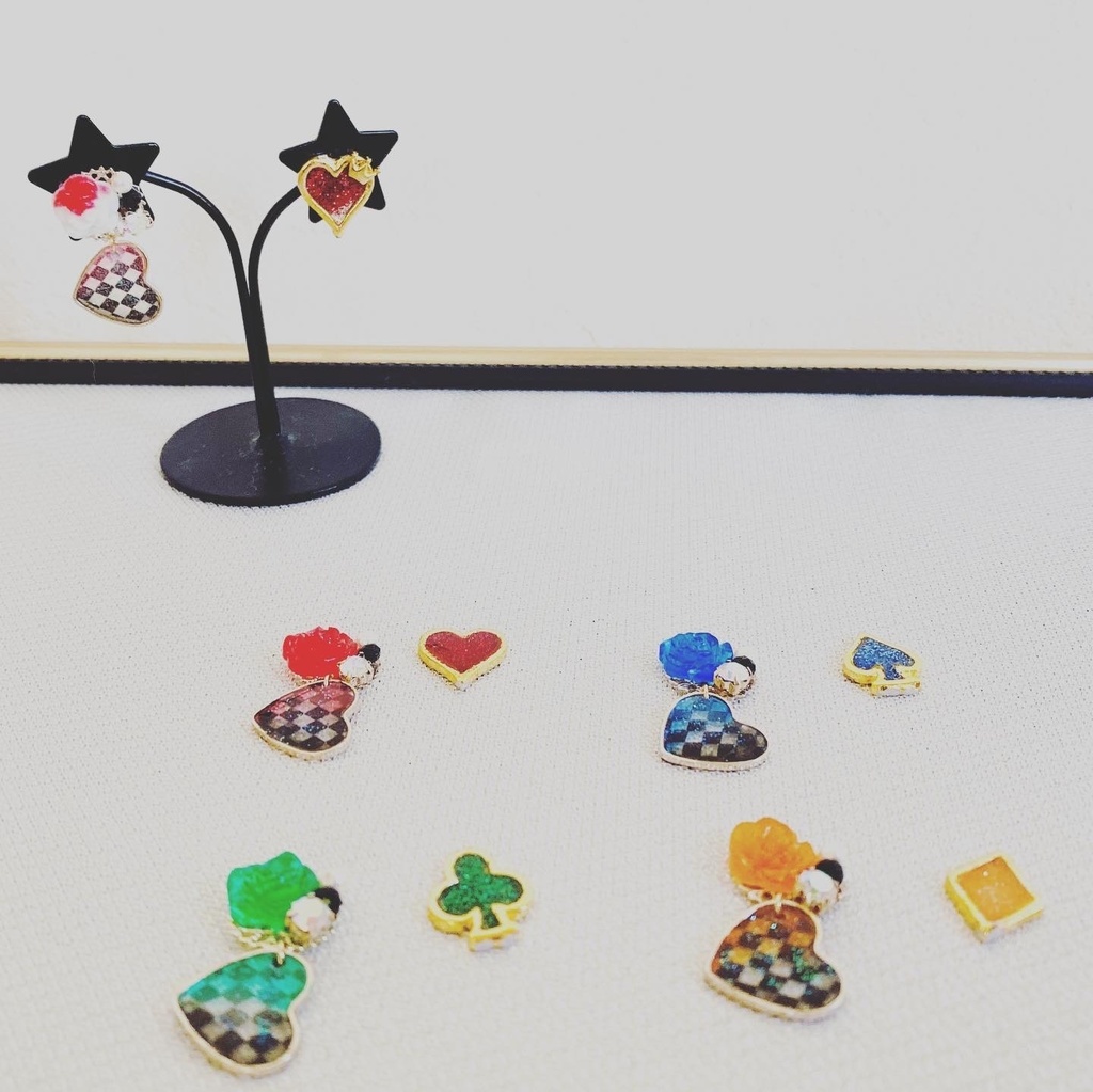 ハーツラビュル寮イメージ ピアス/イヤリング