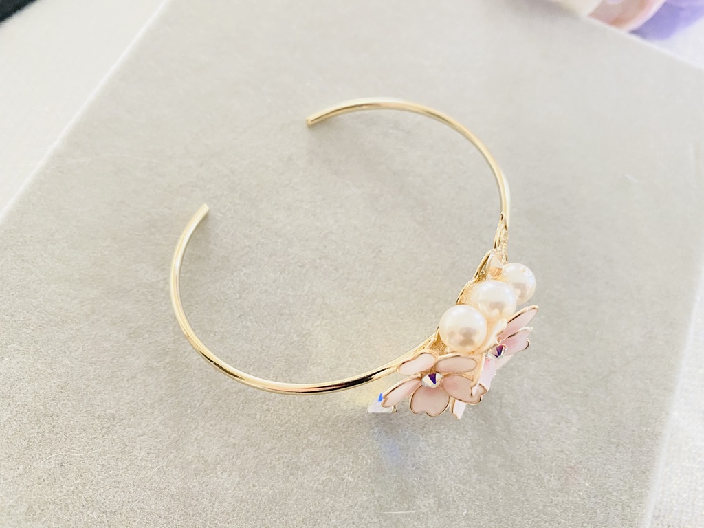 キラキラ桜のバングル