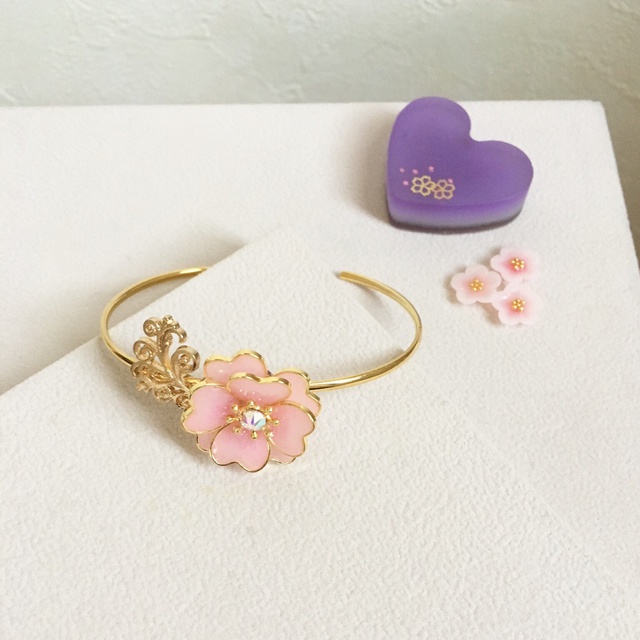 1輪桜のバングル