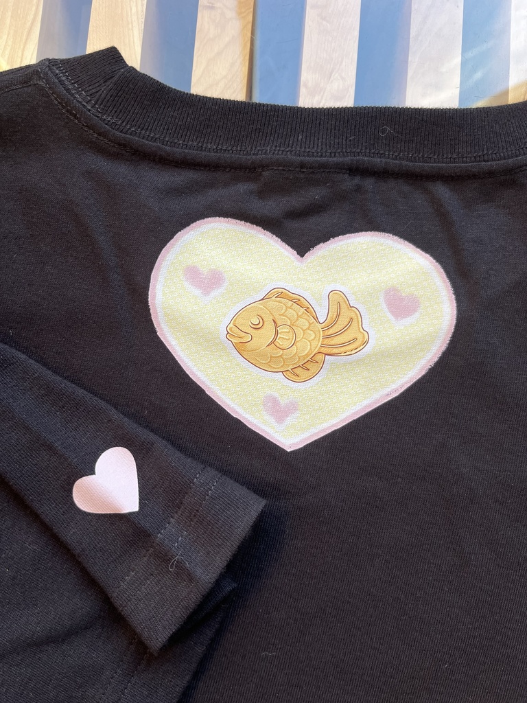 Small Moustache たい焼きTシャツ