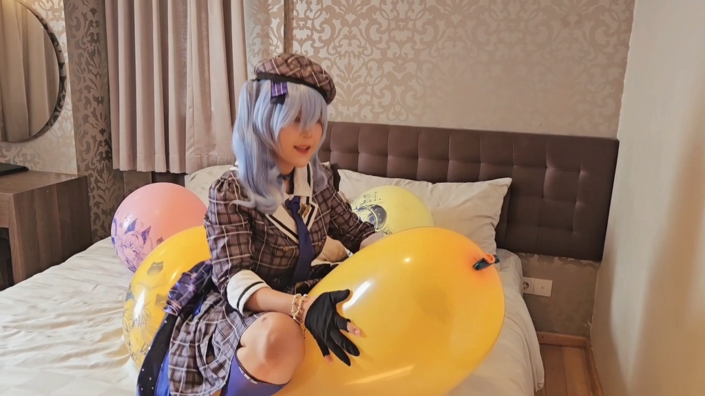 Suisei Balloons Ride & Deflate