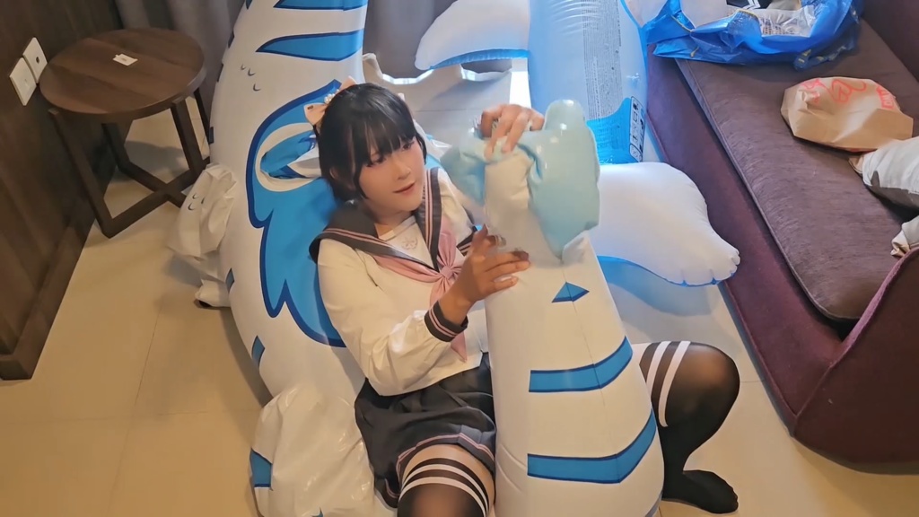 放課後アクティビティ : IW FyaRuu 白龍とシロナガスクジラのライド デフレート